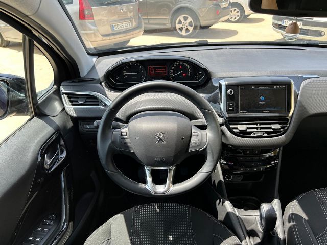 PEUGEOT 208 1.2 VTI TECH EDITION SPANISH LHD IN SPAIN 35000 MILES STUNNING 2019